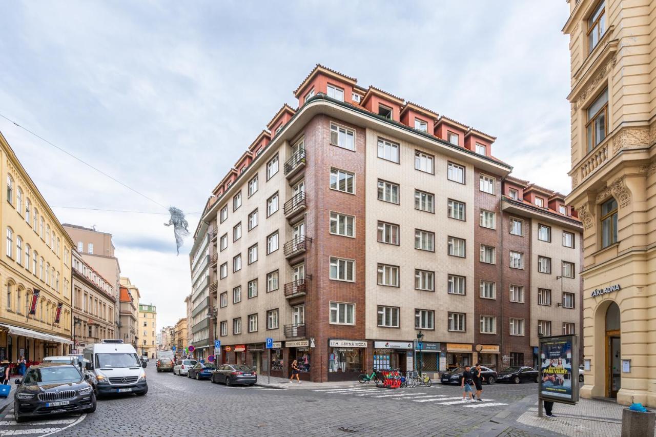 Loong Refresh Old Town Praga Exterior foto