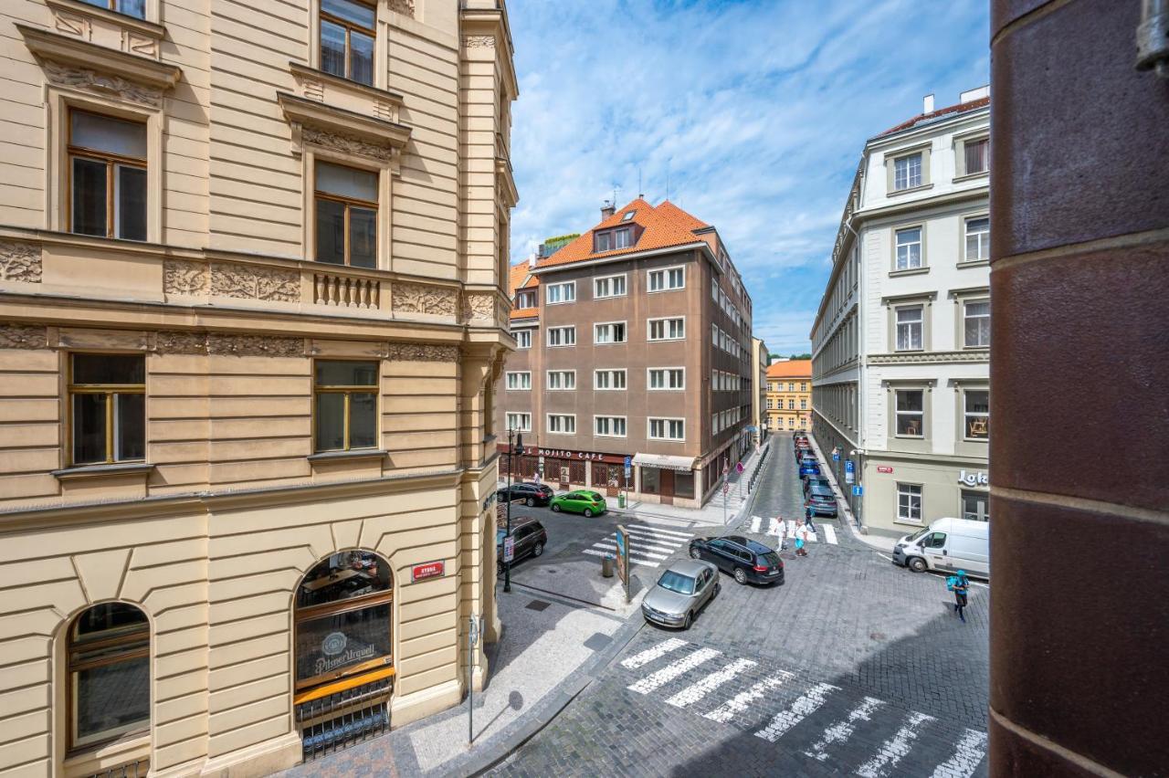 Loong Refresh Old Town Praga Exterior foto